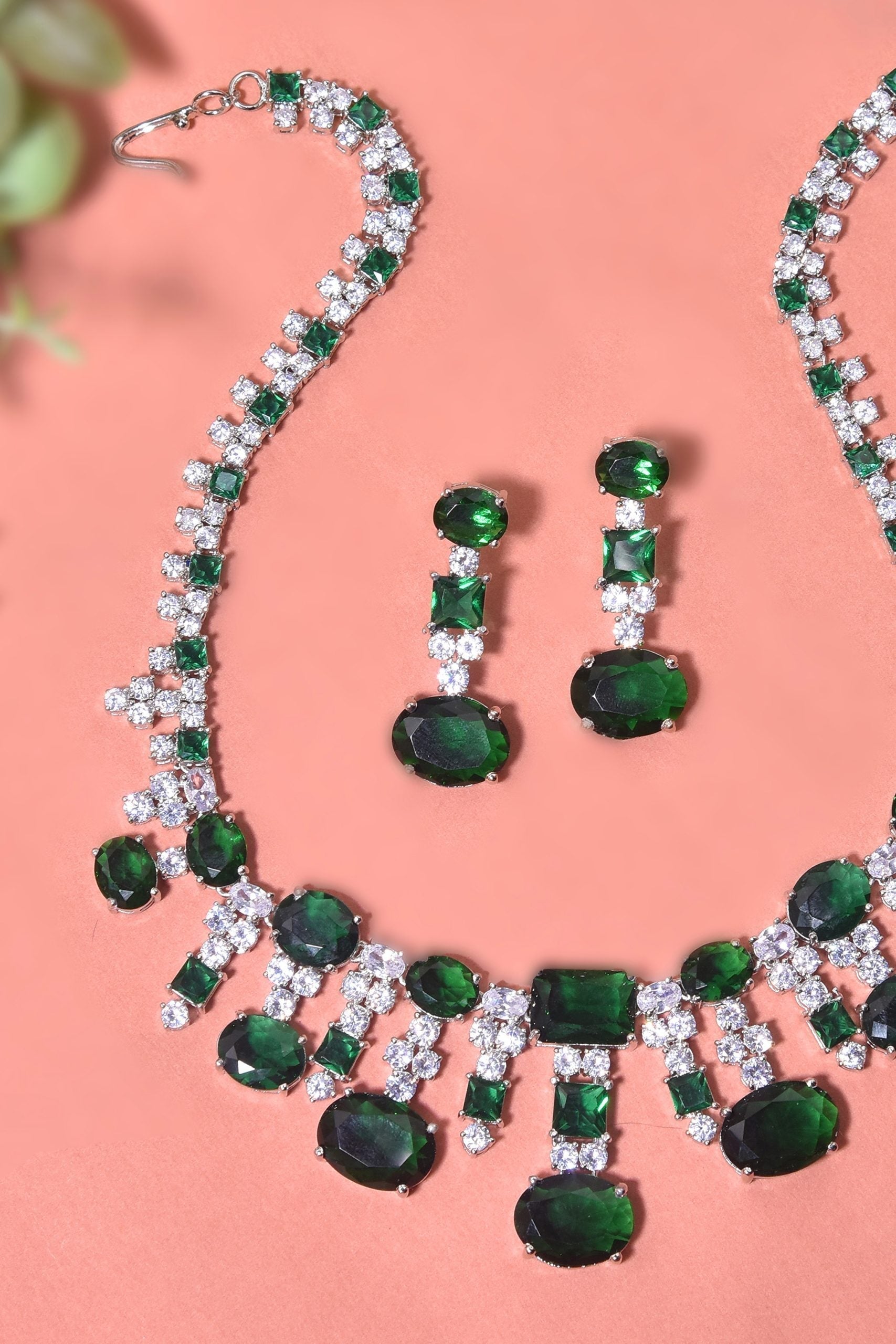 Green Silver Tone Emerald Necklace Set