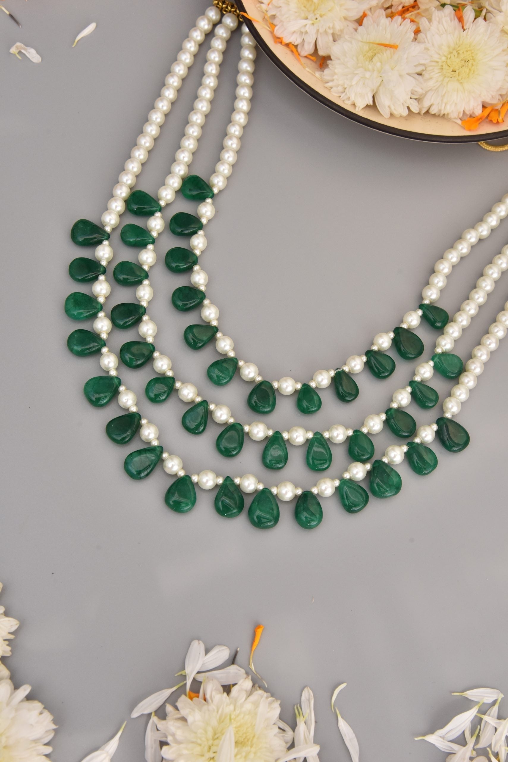 Green and White Pearls Layered Necklace