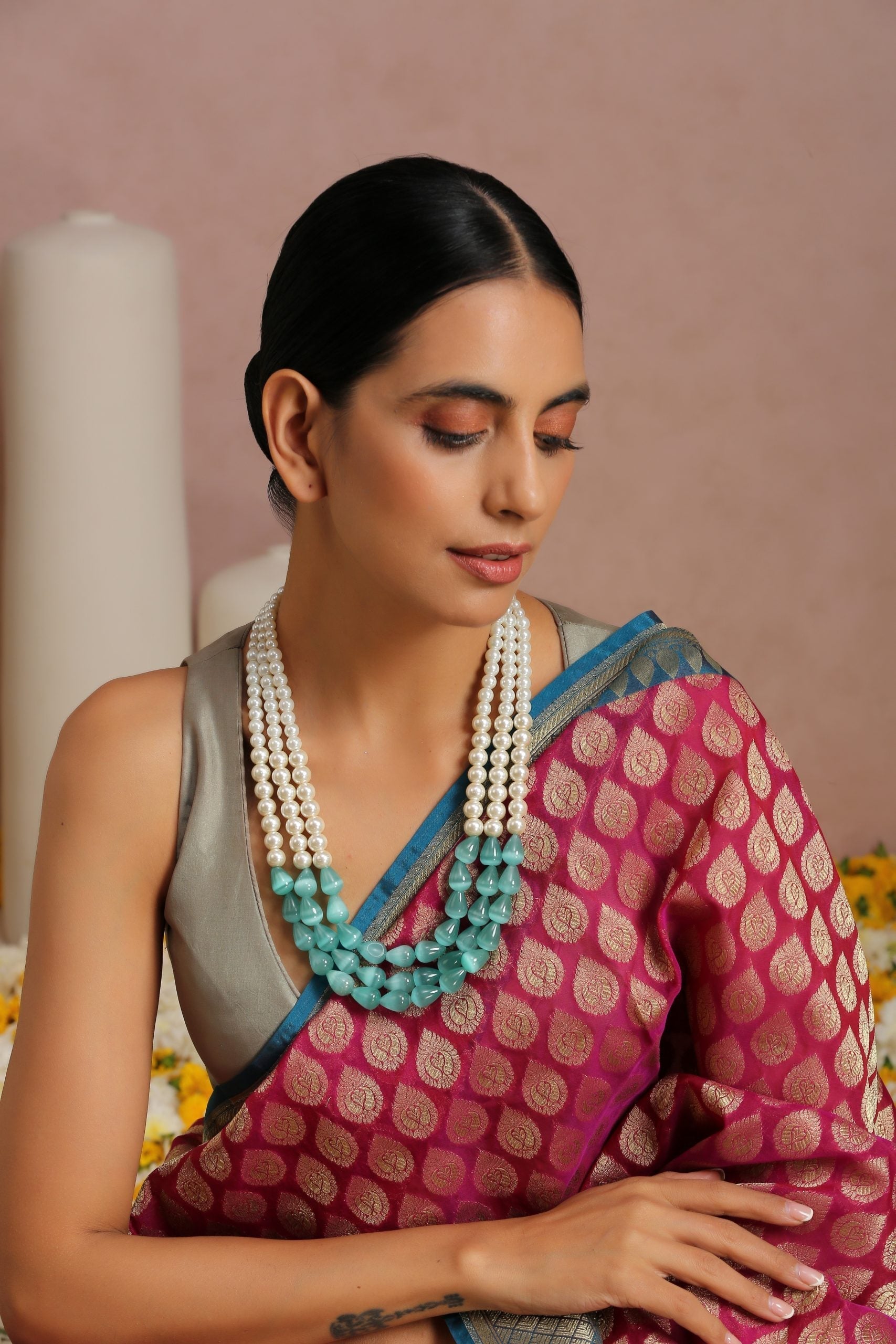 Green and White Pearls Layered Necklace