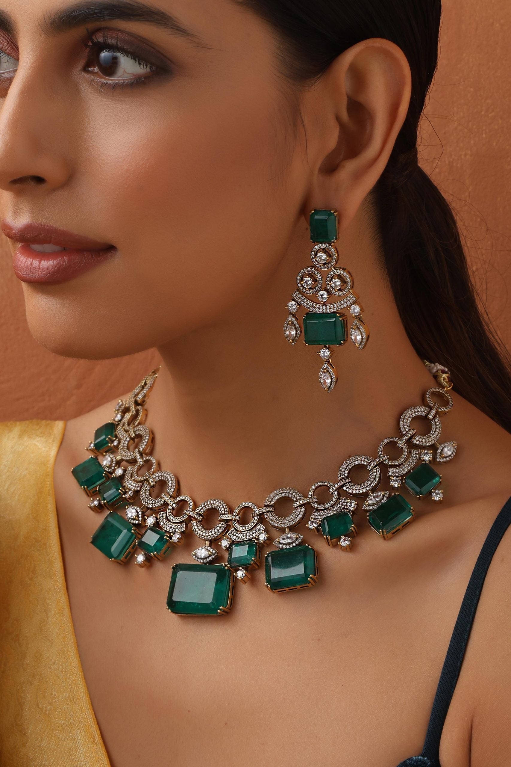 Emerald Zirconia Necklace Set