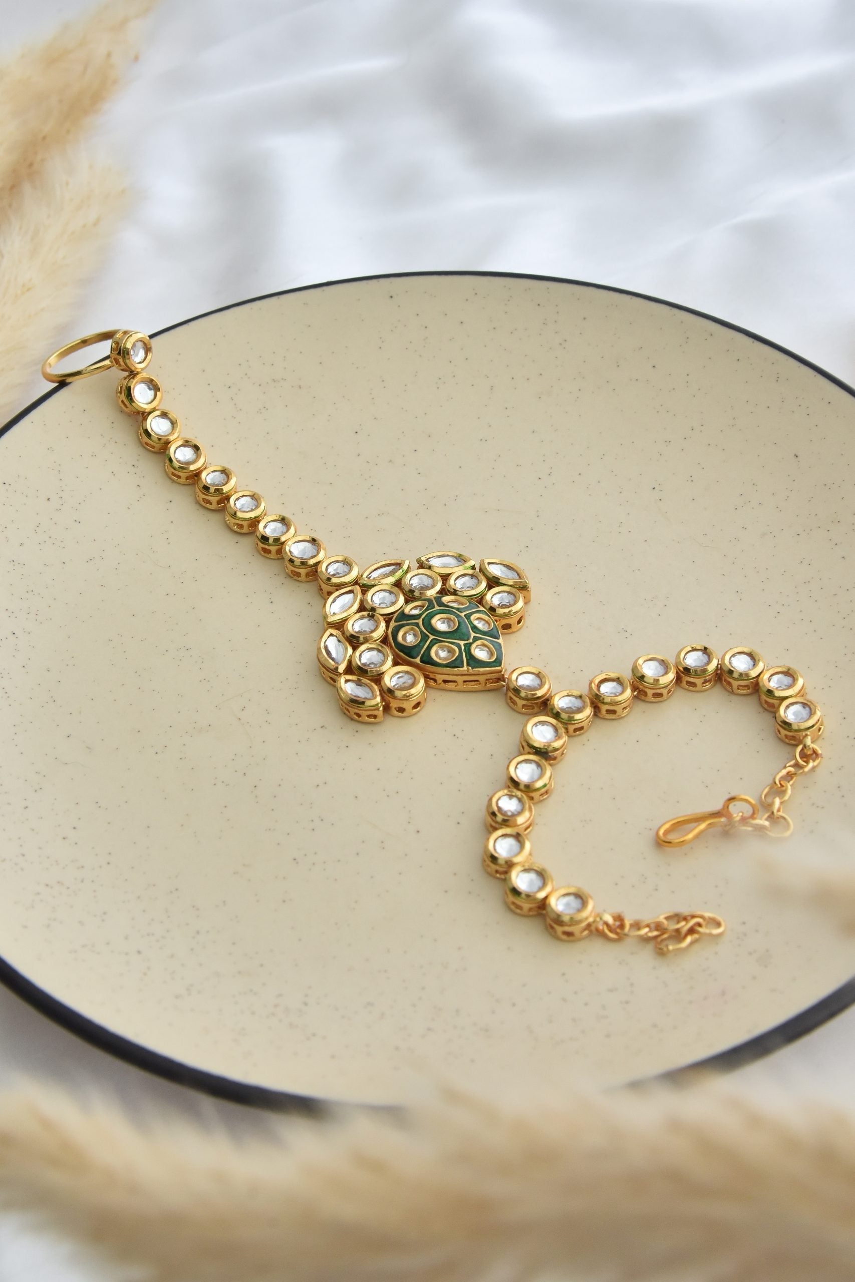 Green Gold Tone Kundan Hathphool