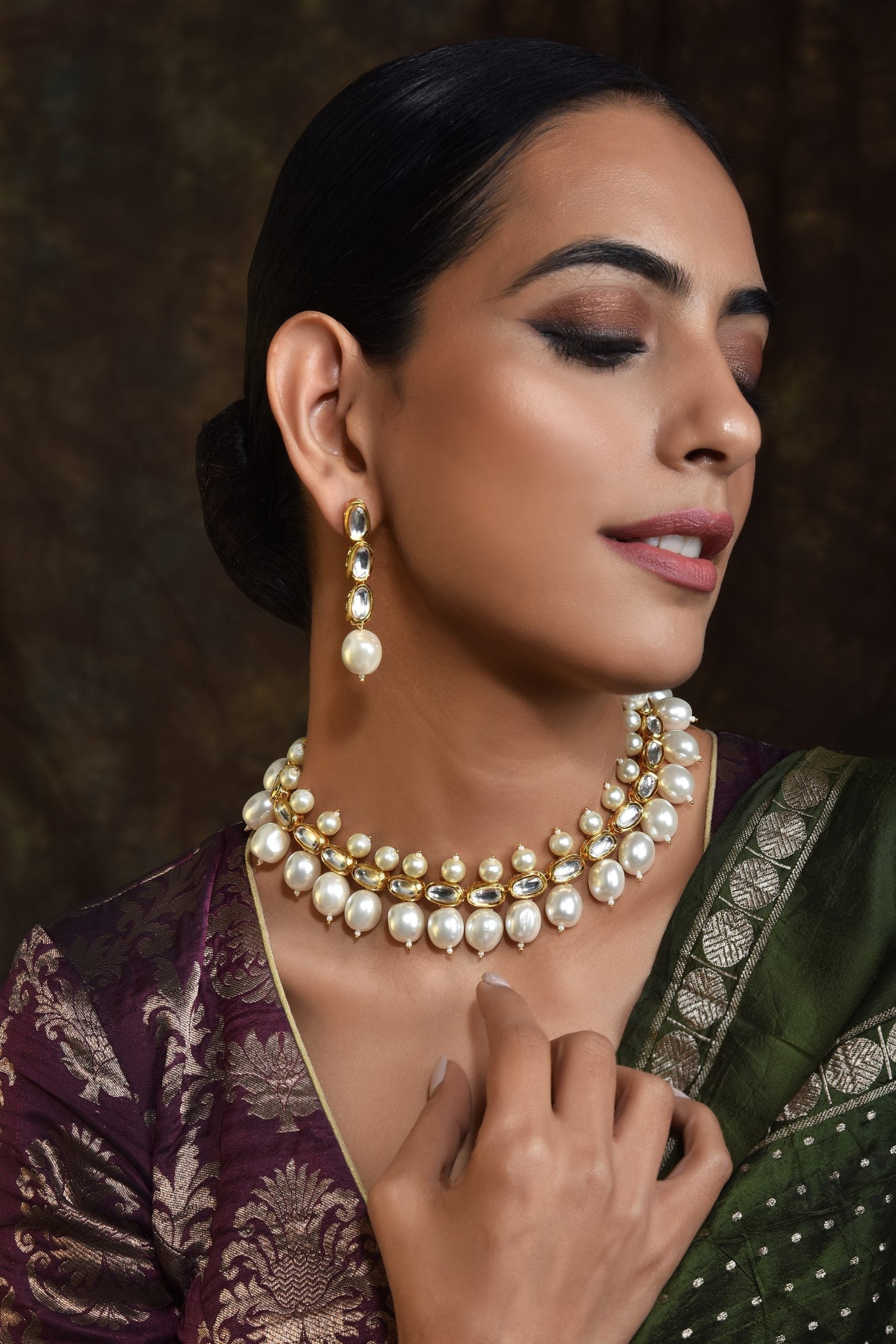 White Gold Tone Kundan Pearl Necklace