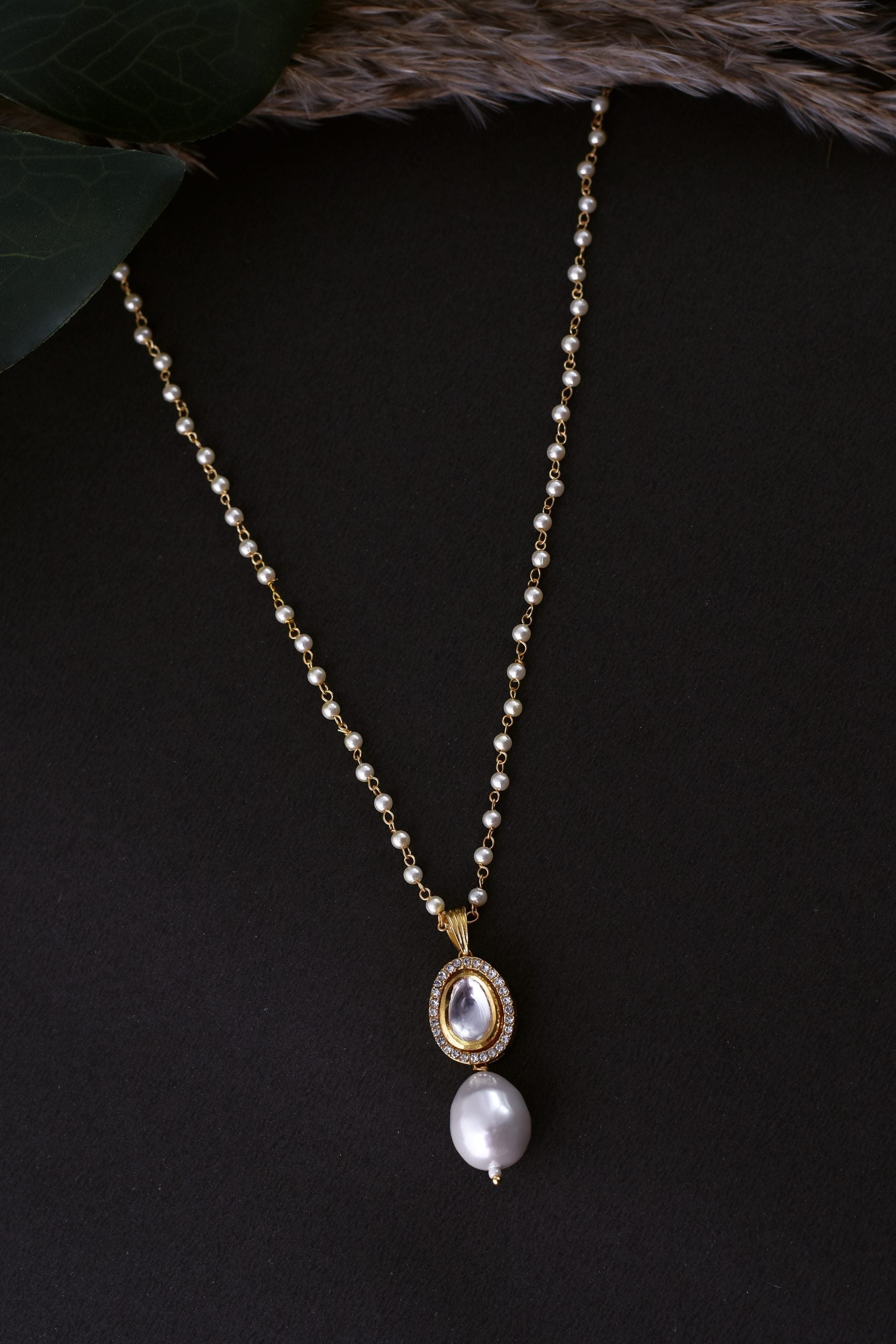 Gold Tone Kundan and Pearl Pendant