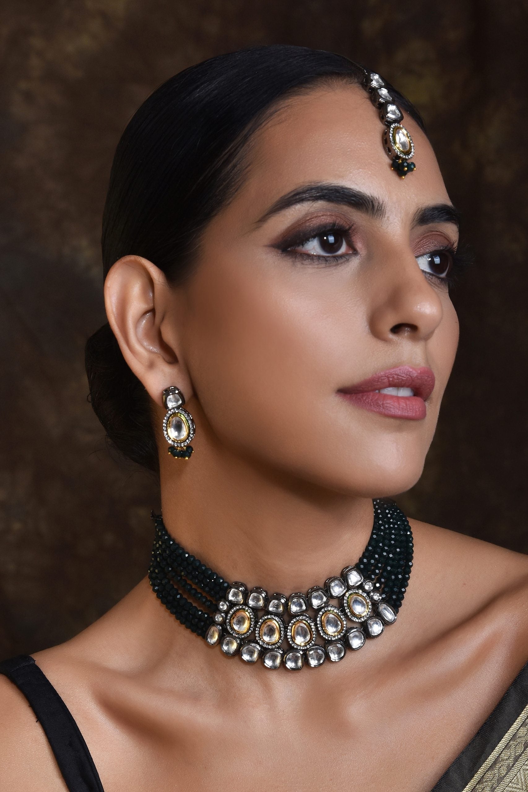 Green Rhodium Plated Kundan Choker Necklace Set with Maang Tikka