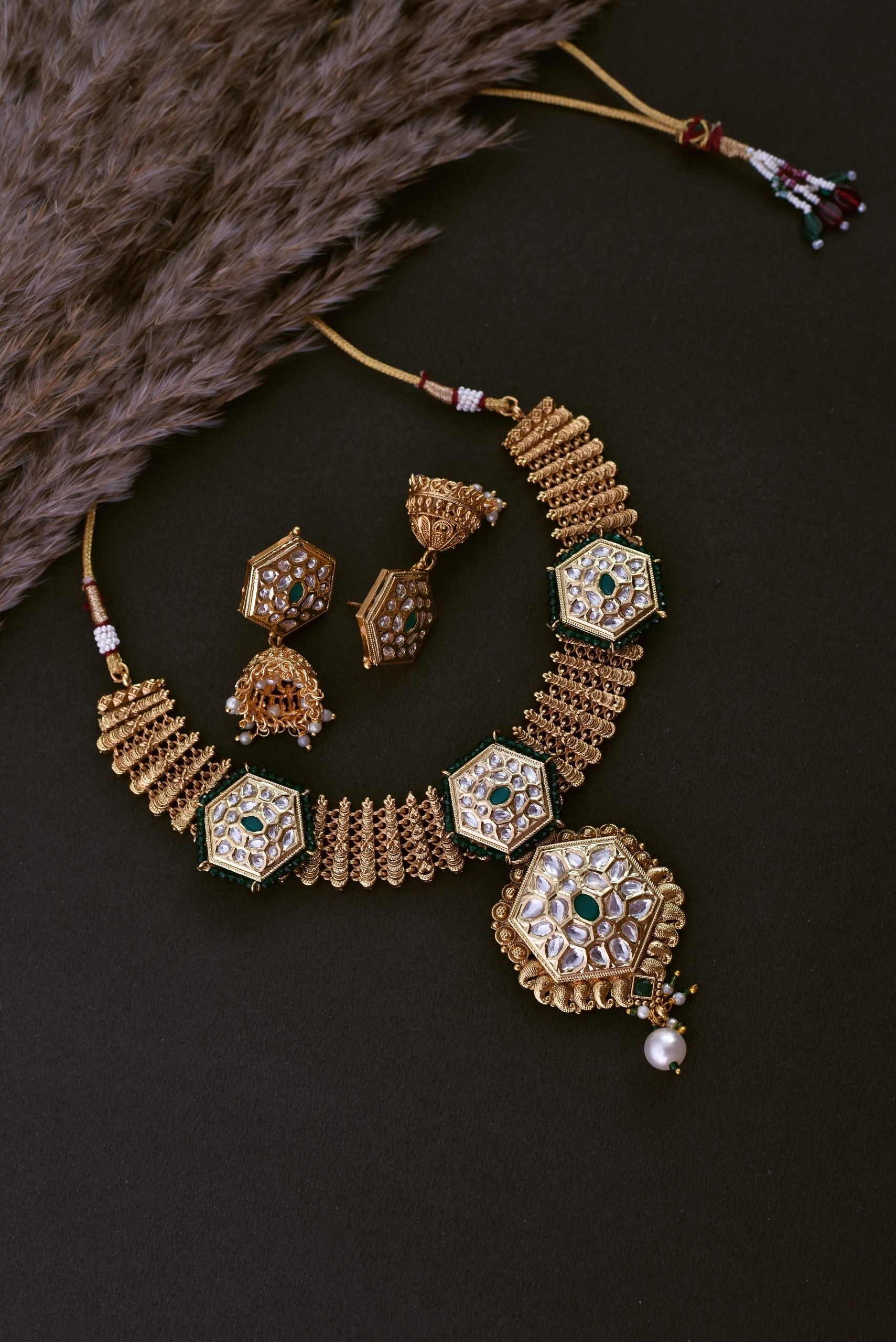 Green Gold Tone Kundan Necklace Set