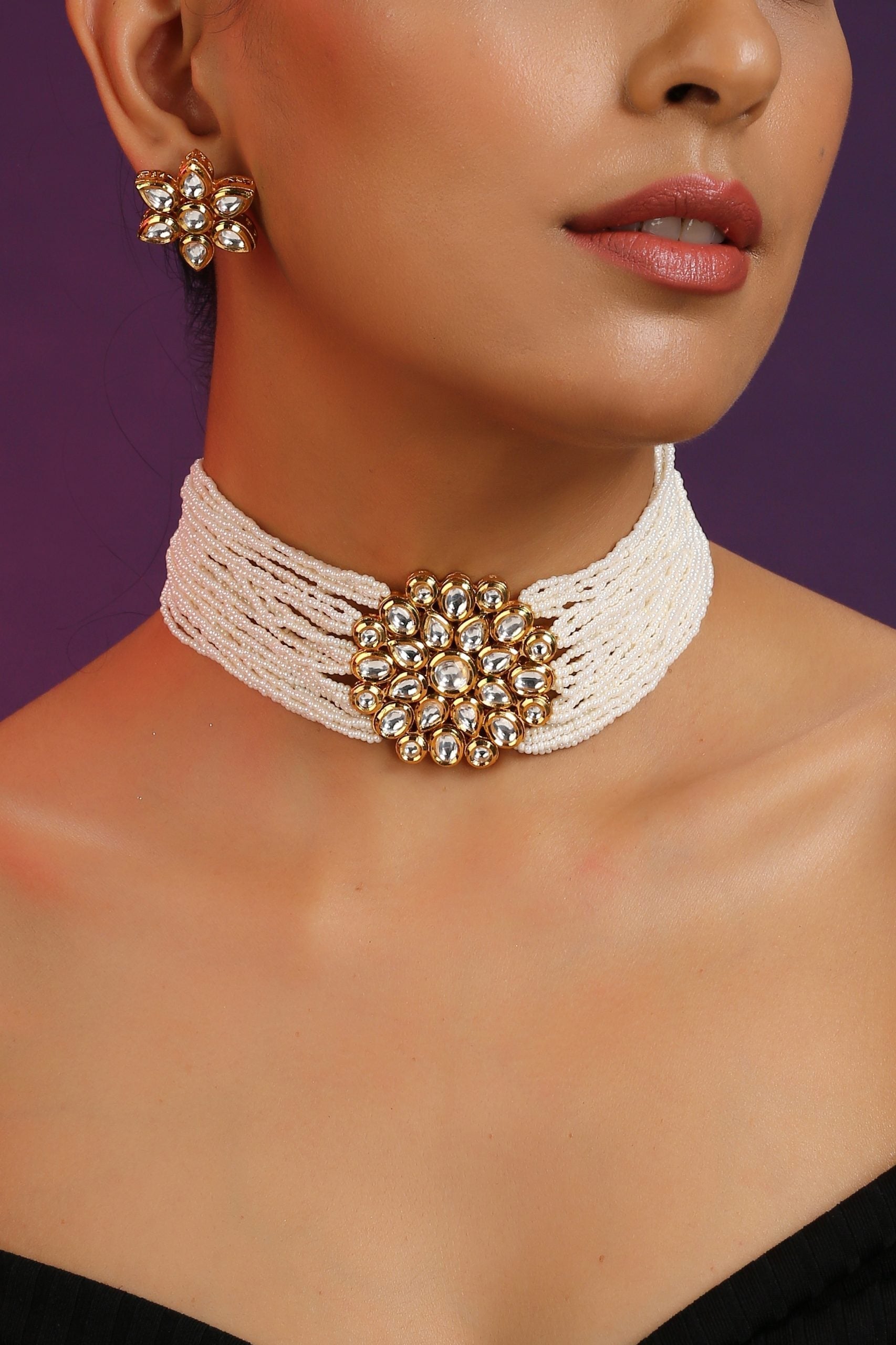 White Gold Tone Kundan and Pearls Choker Set