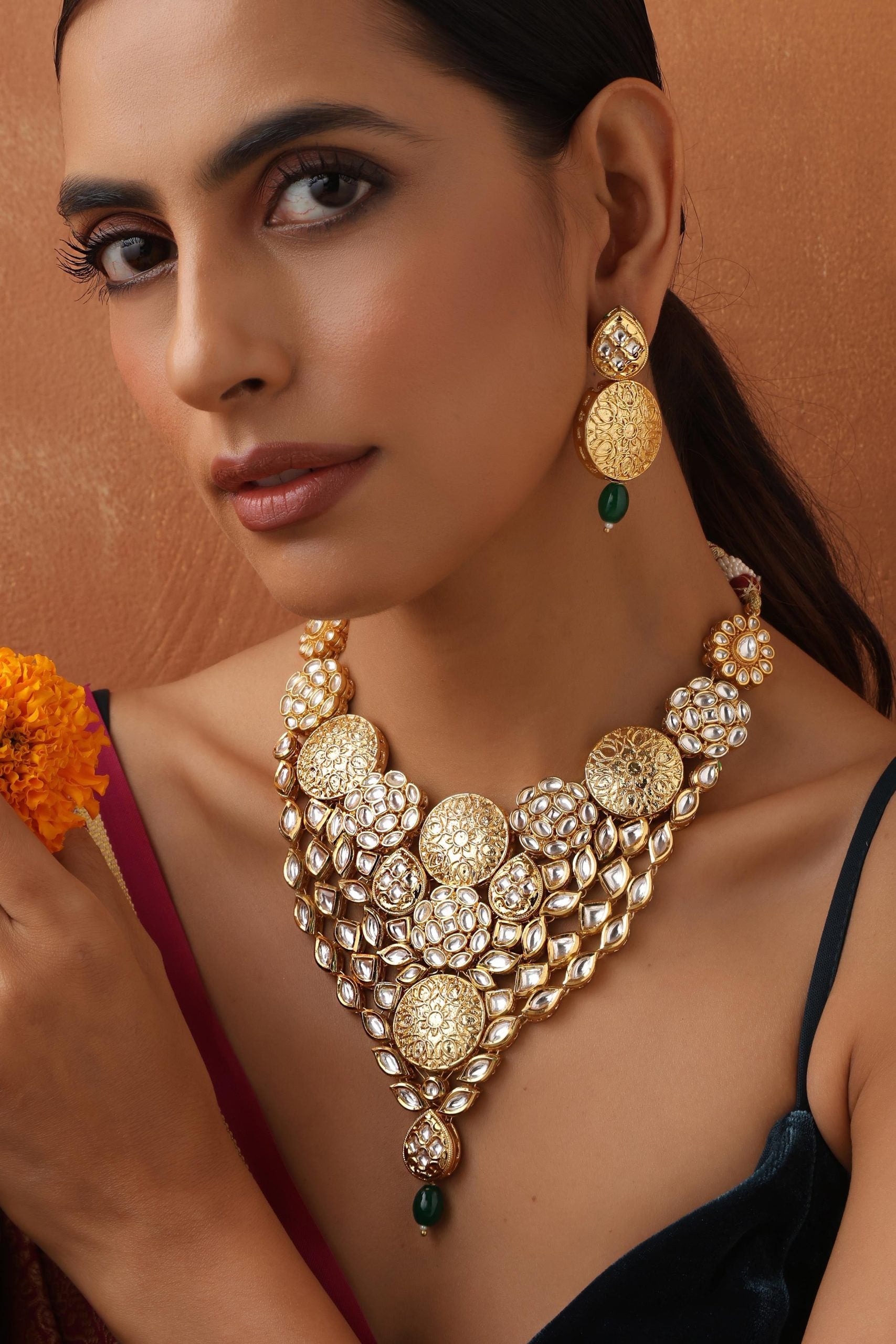 Green Gold Tone Kundan Necklace Set