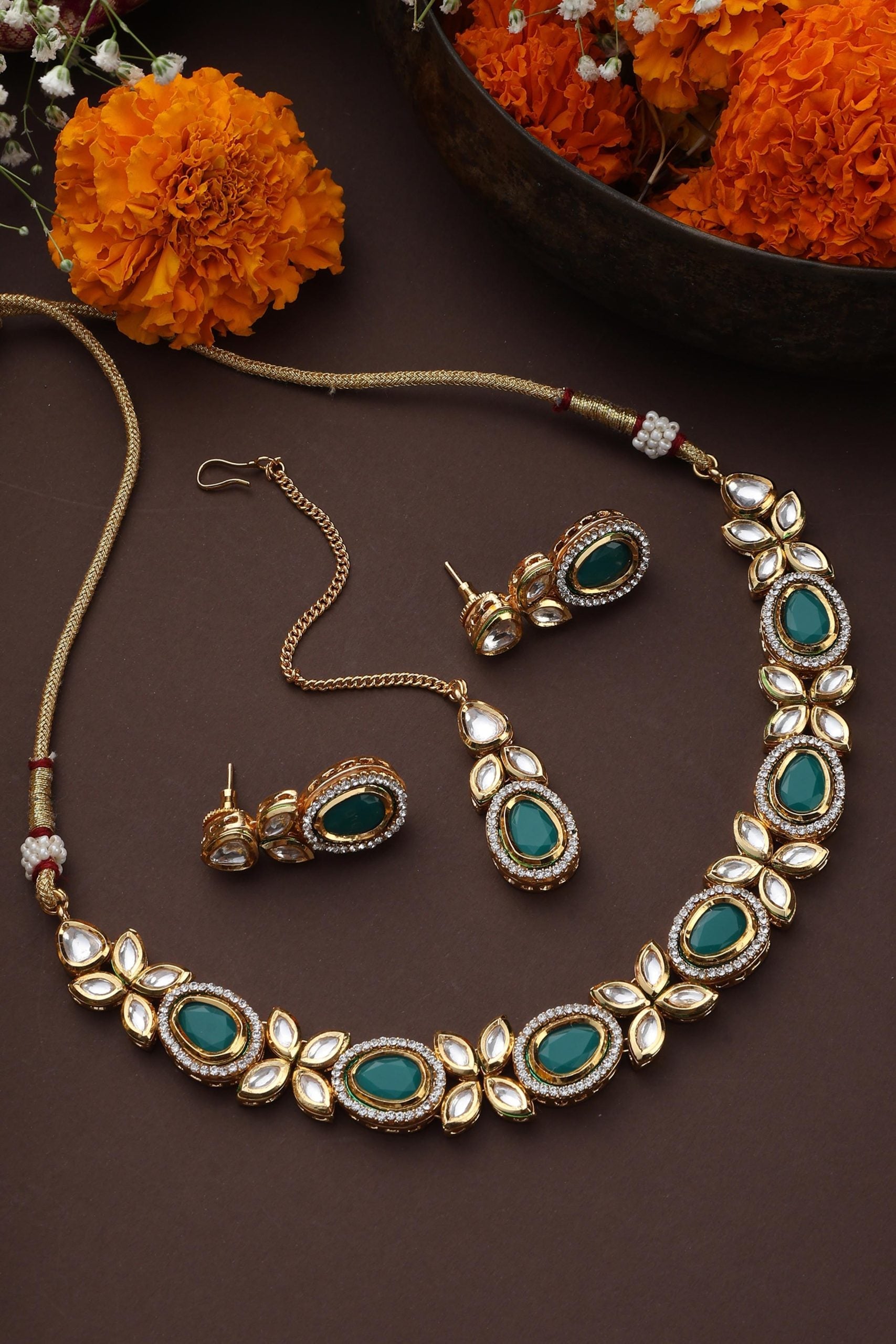 Green Gold Tone Kundan Necklace Set