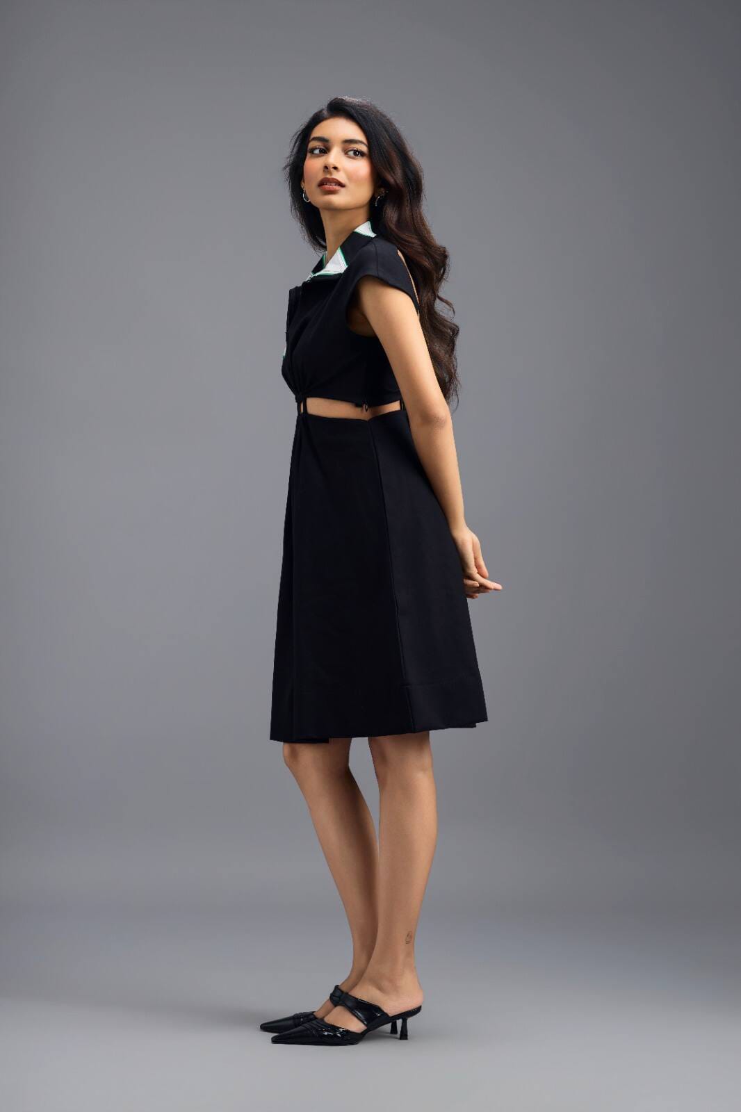 BLACK FIT-AND-FLARE DRESS WITH NEON CONTRAST COLLAR