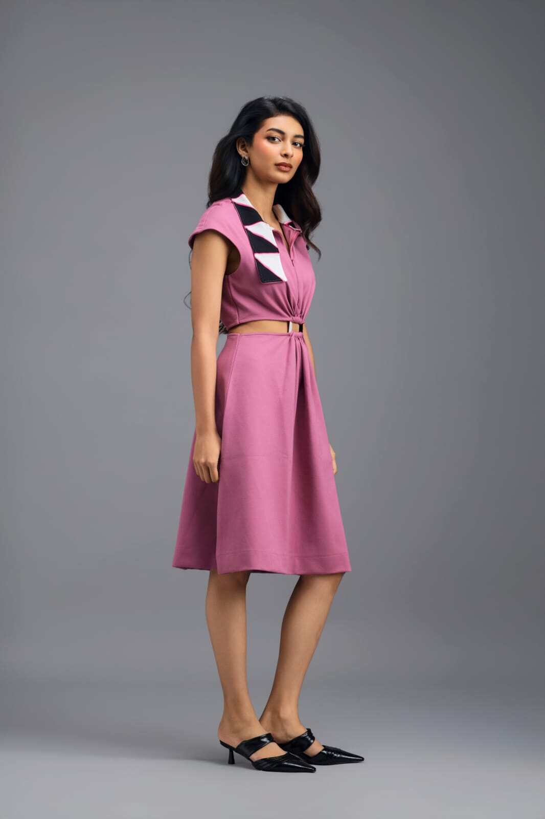 PINK FIT-AND-FLARE DRESS WITH NEON CONTRAST COLLAR