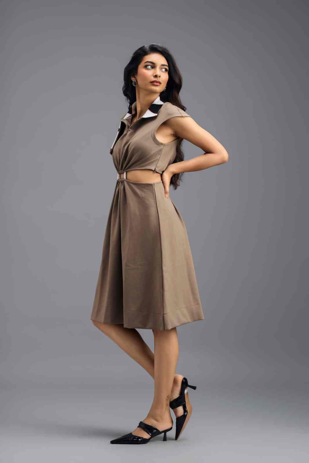 MUD FIT-AND-FLARE DRESS WITH NEON CONTRAST COLLAR