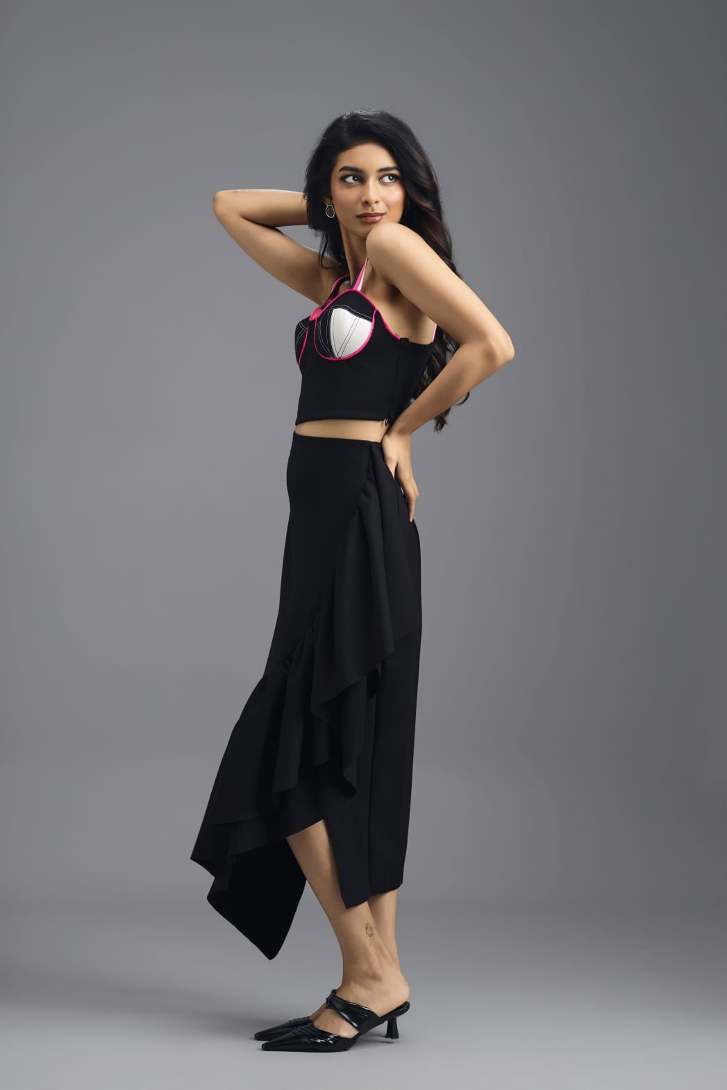 BLACK ASYMMETRIC RUFFLE SKIRT