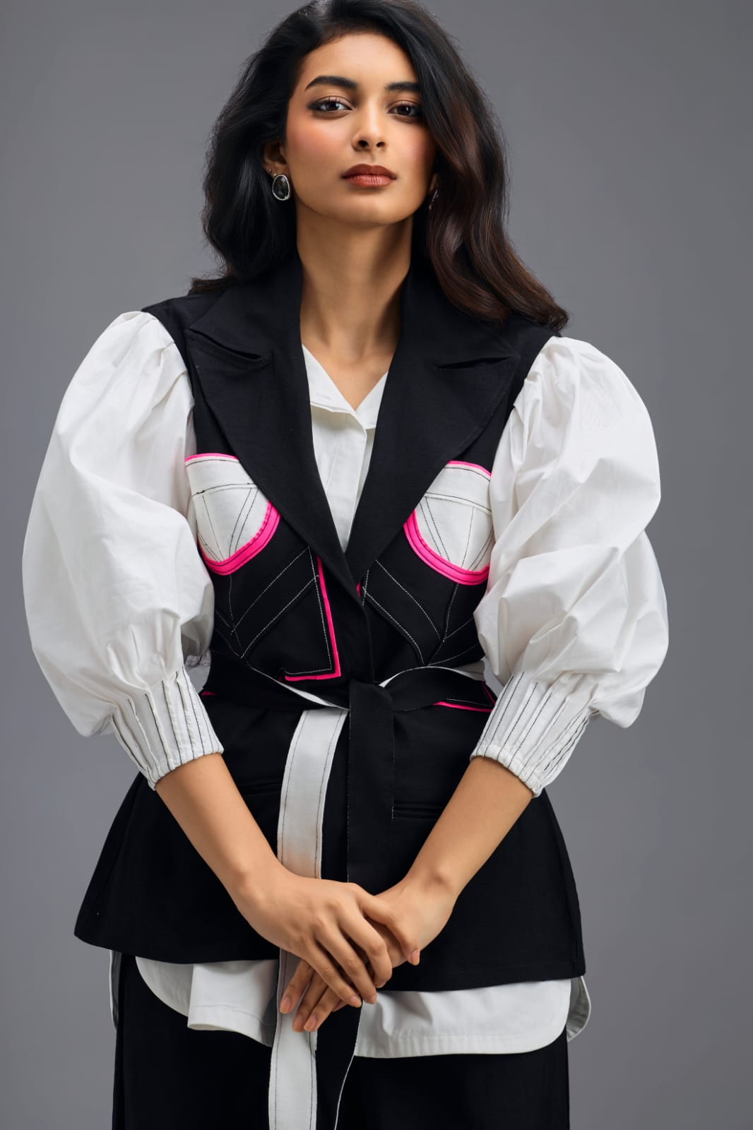 WHITE VOLUMINOUS PUFF-SLEEVE SHIRT