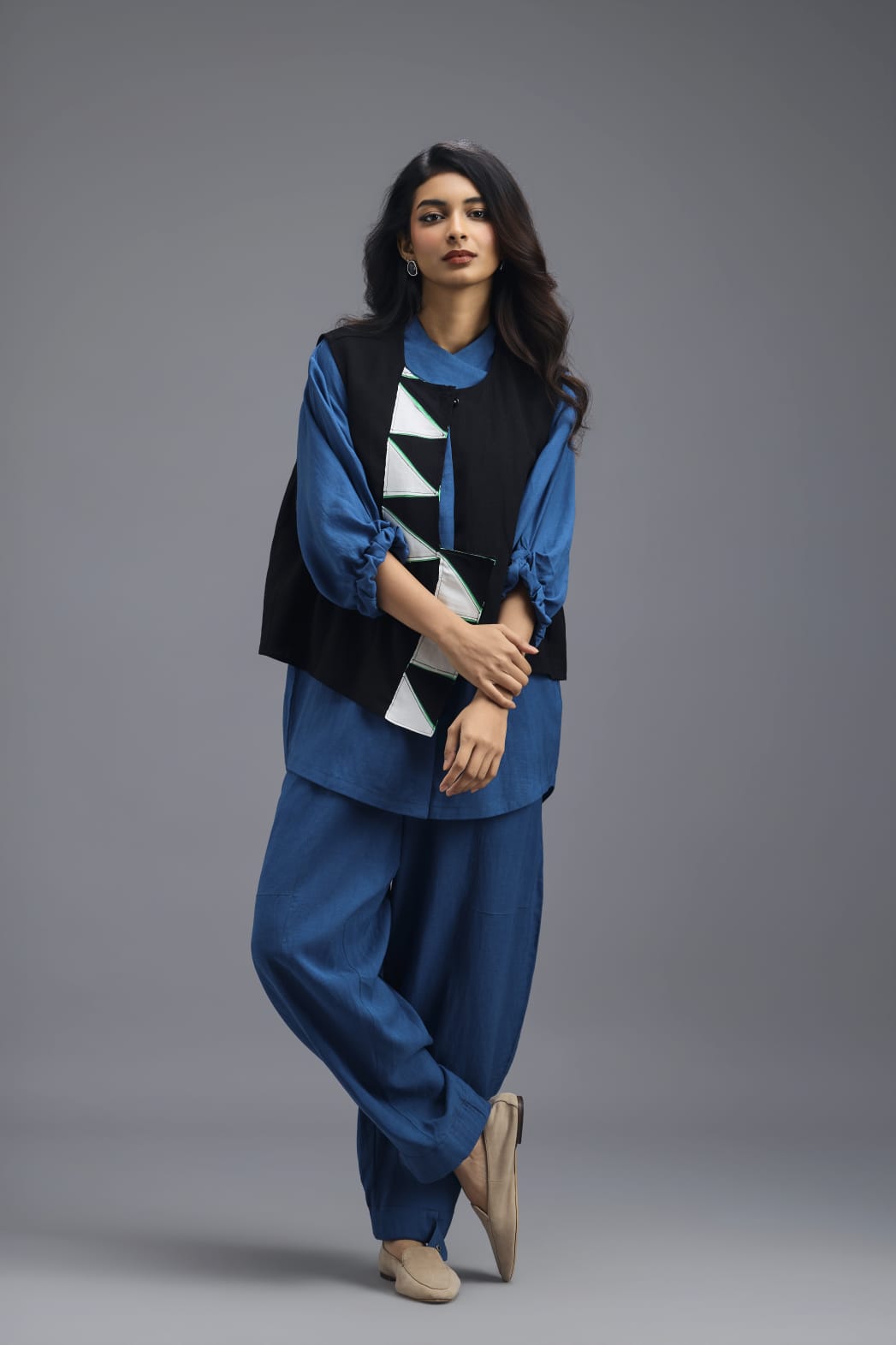 BLUE LINEN SHIRT