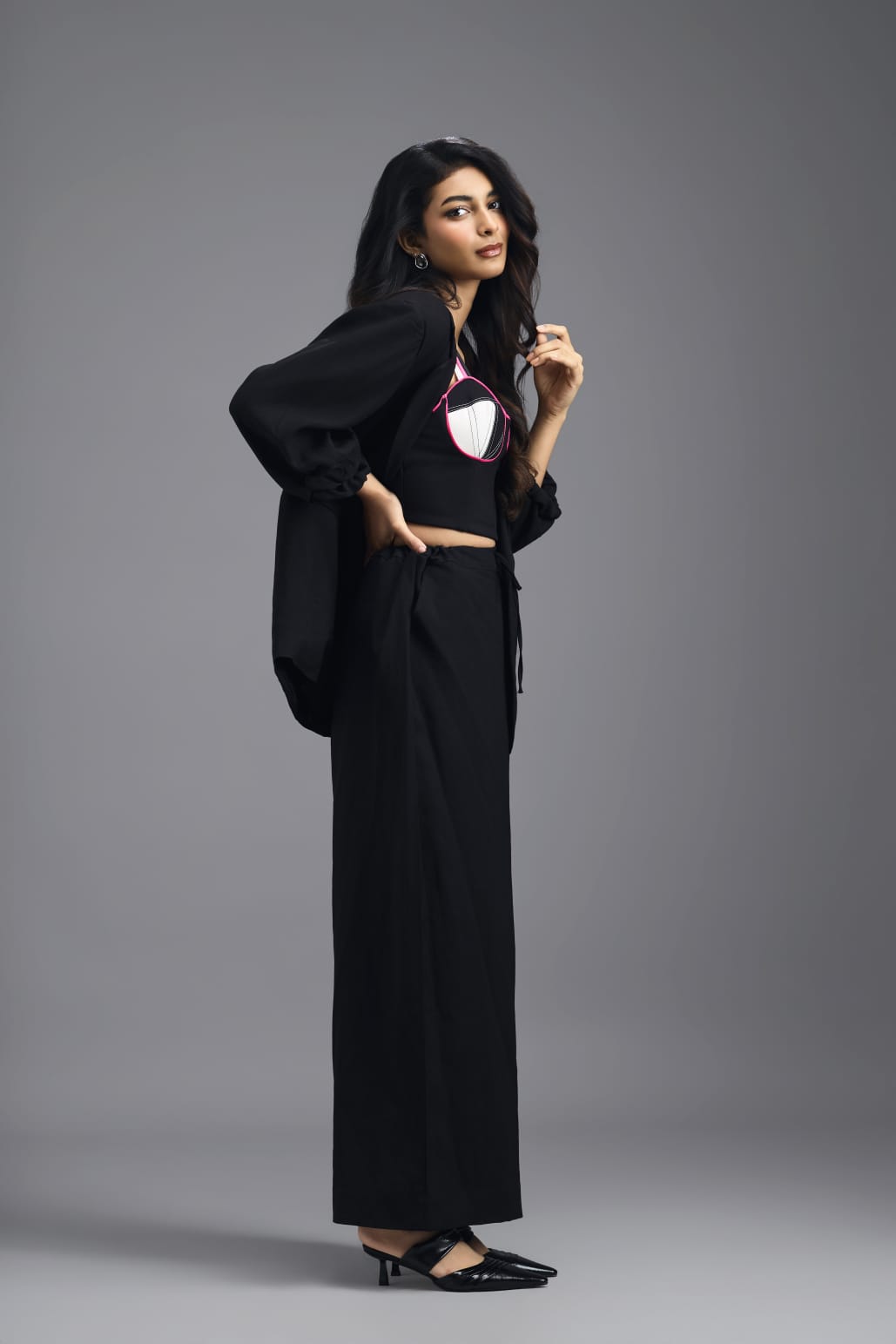 BLACK RELAXED BLAZER WITH VOLUMINOUS SLEEVES