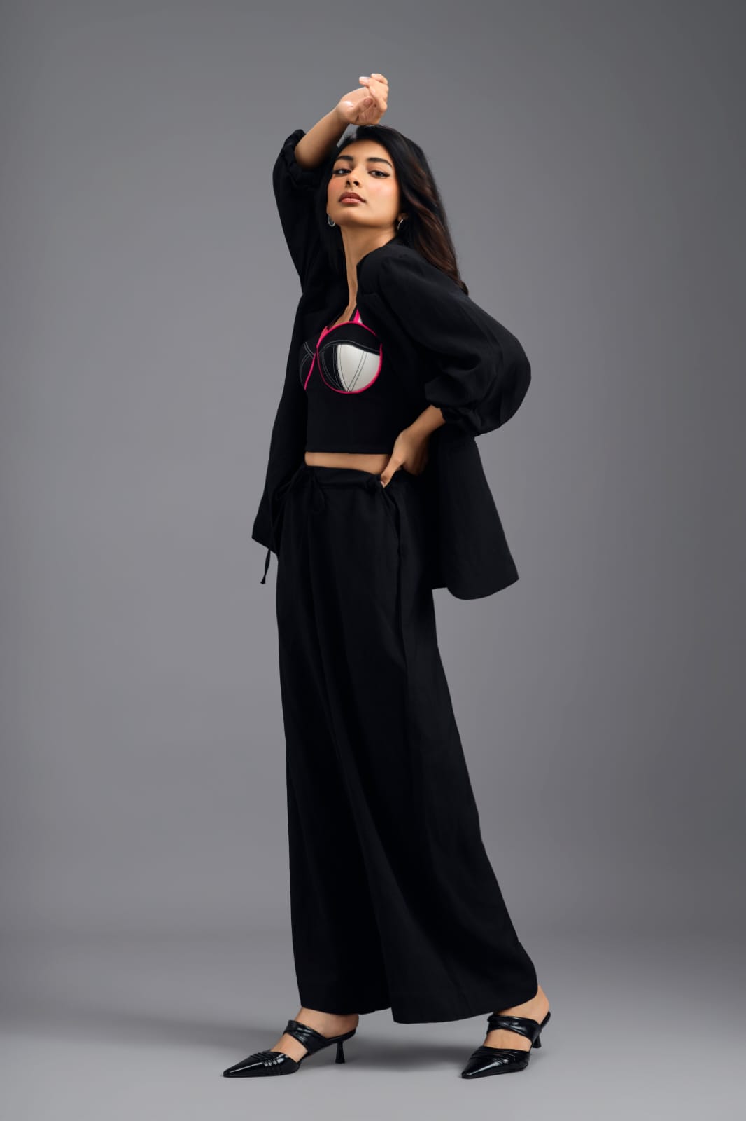 BLACK RELAXED BLAZER WITH VOLUMINOUS SLEEVES