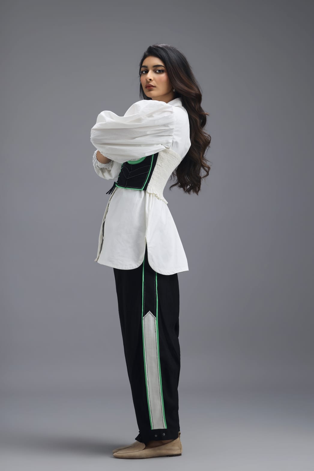BLACK CO-ORD SET WITH KNOTTED BUSTIER, OVERSIZED SHIRT AND SIDE-STRIPE TROUSERS