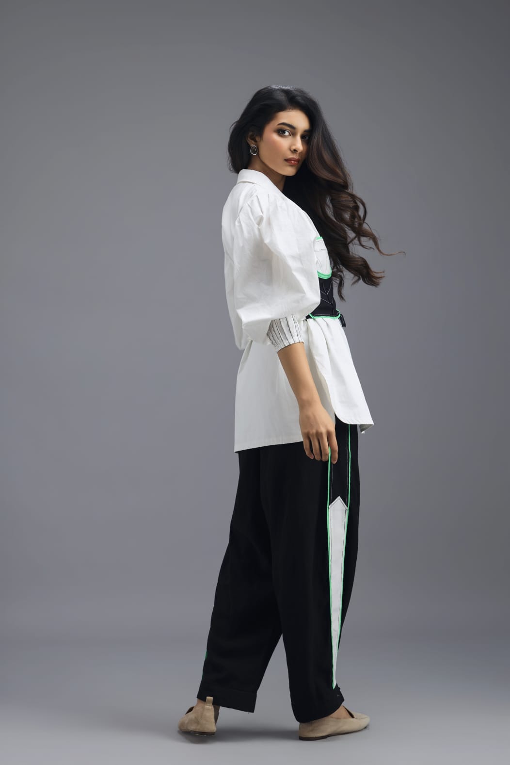BLACK CO-ORD SET WITH KNOTTED BUSTIER, OVERSIZED SHIRT AND SIDE-STRIPE TROUSERS