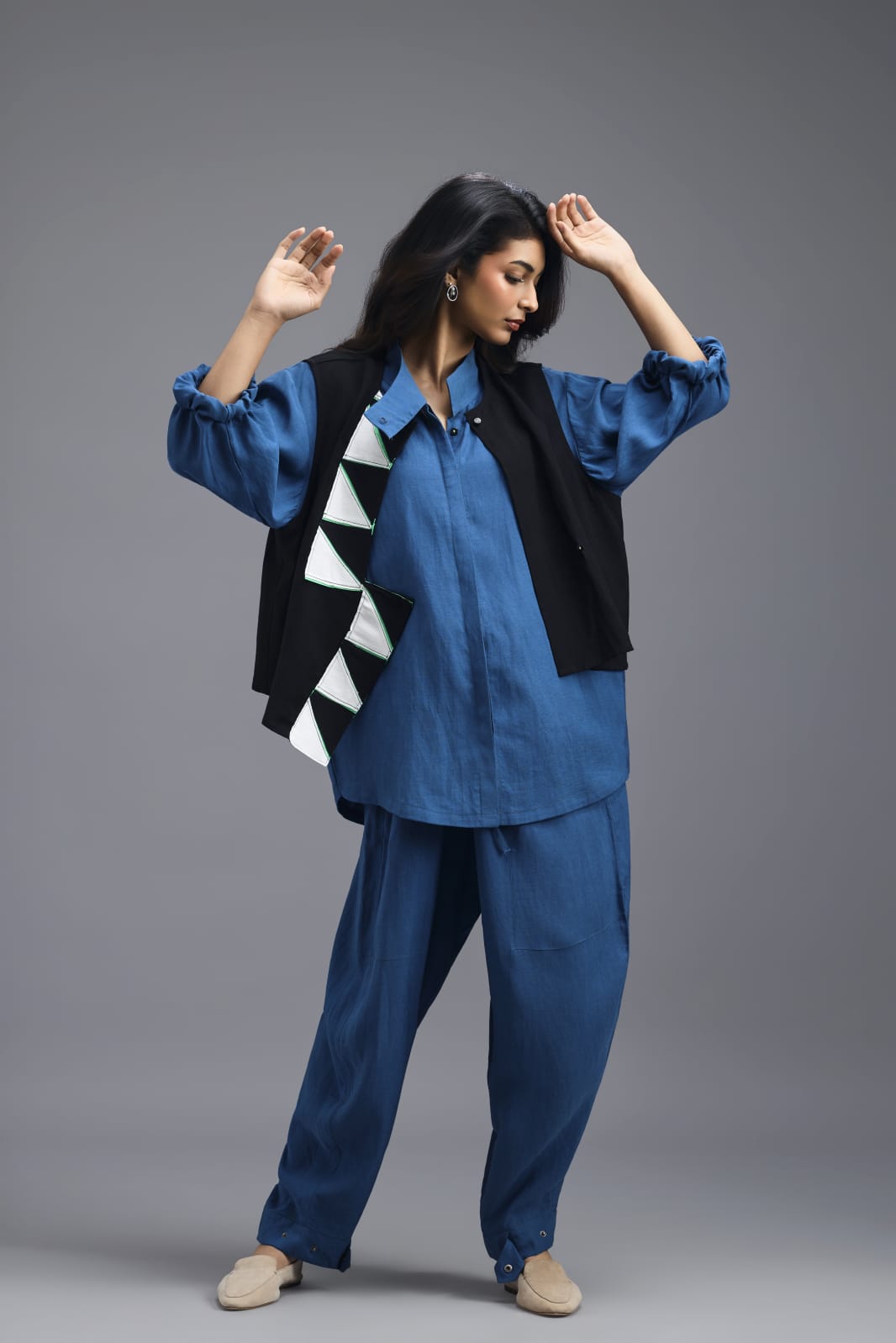BLUE LINEN SHIRT