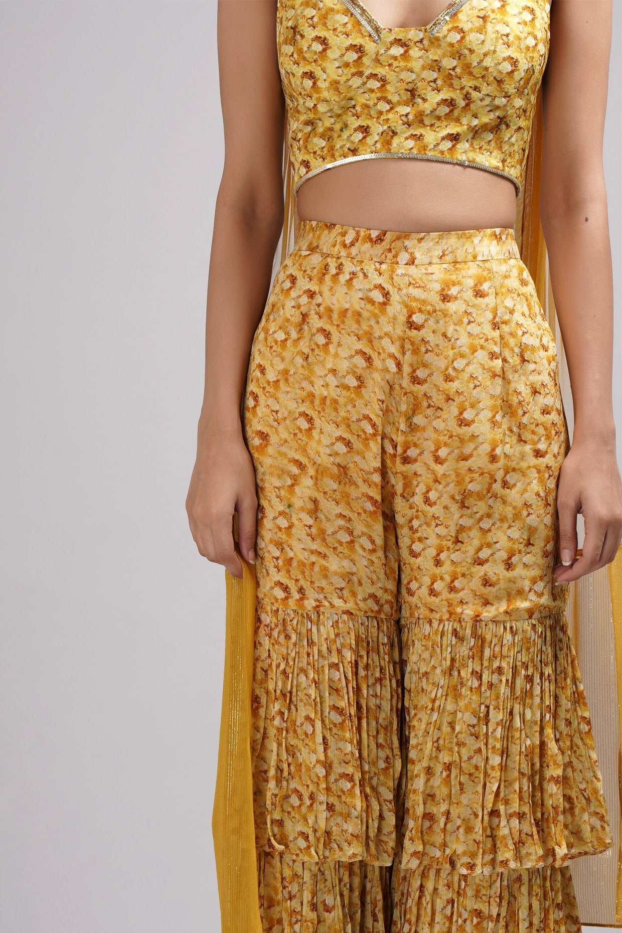 Sweetheart Neck Bustier Blouse Light Sharara Set