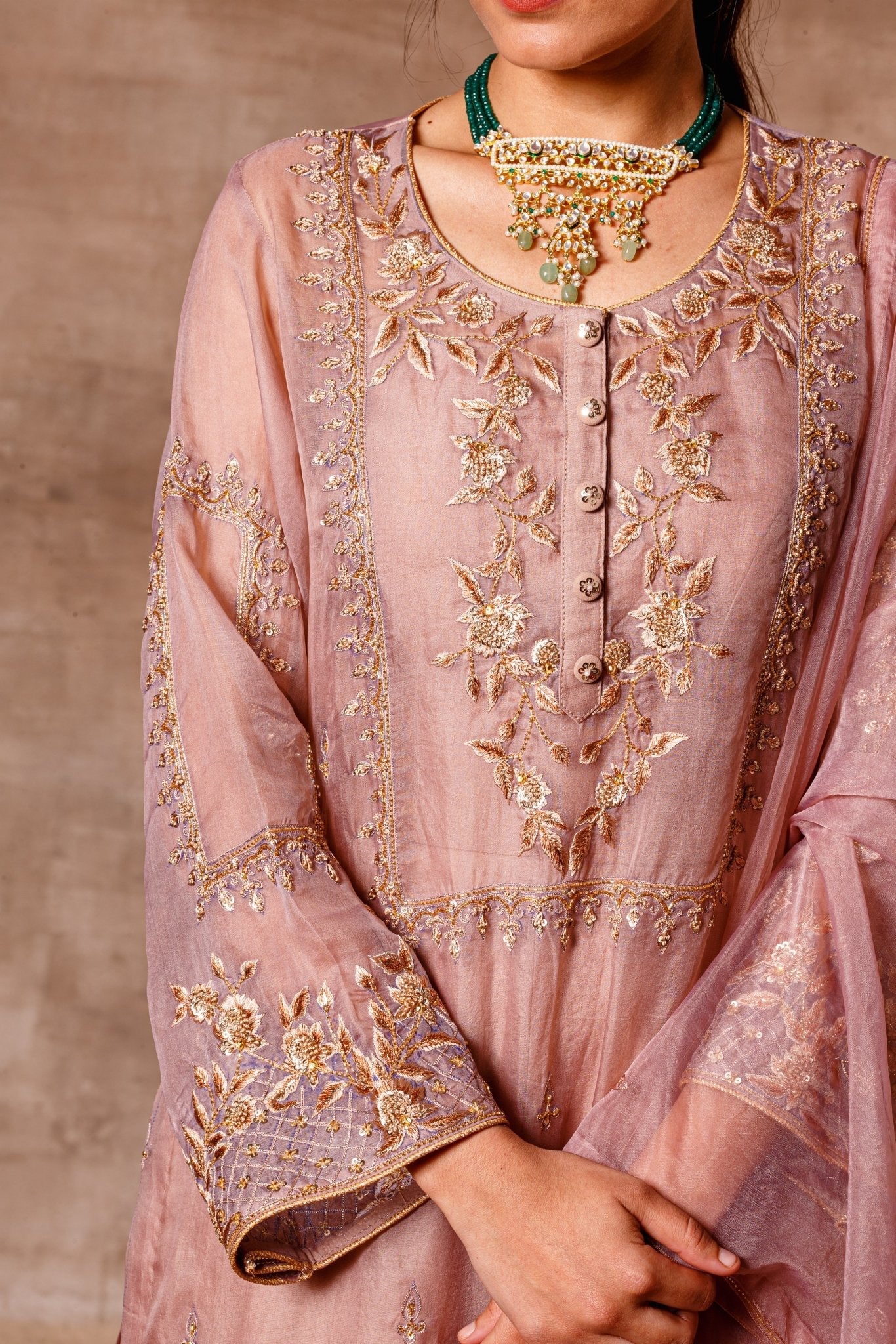 Baadla - ajieshoberoi