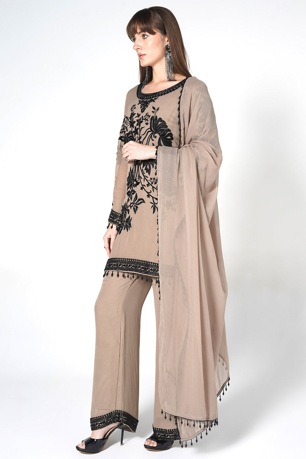 Black Georgette Kurta Set with Contrast White Floral Embroidery