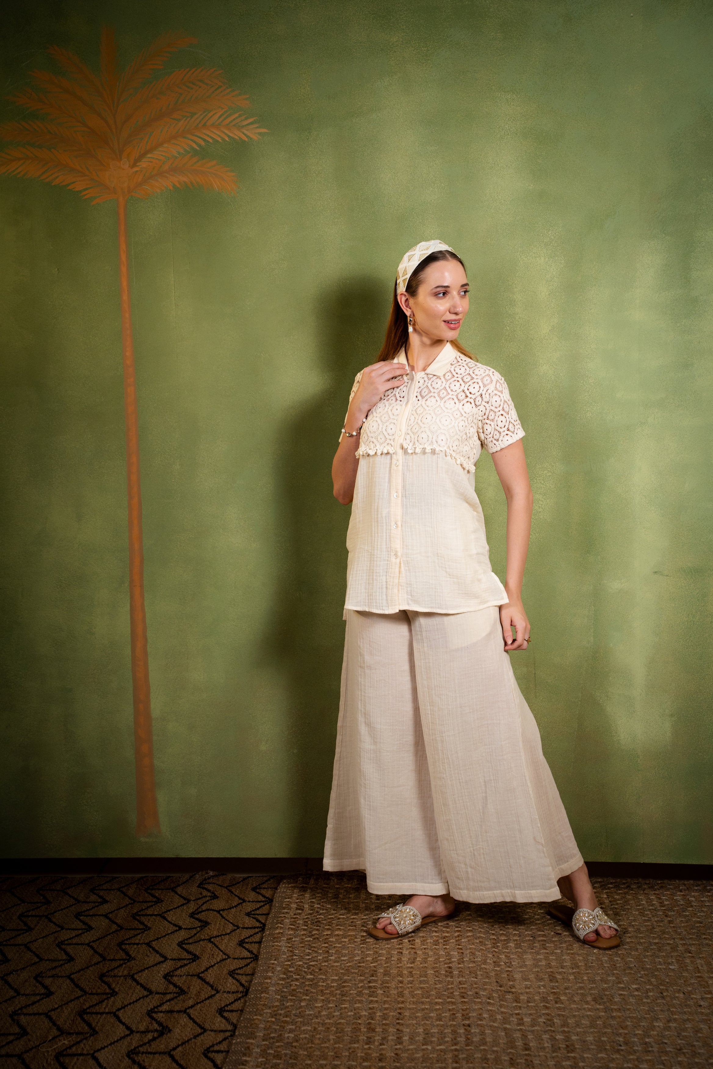 Ivory Whisper Set