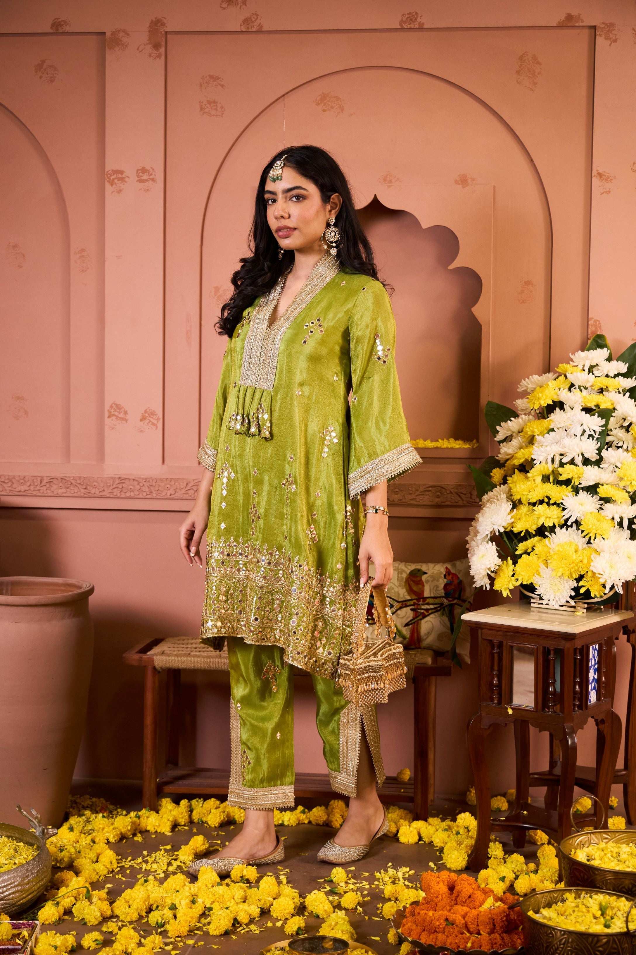Mitaliwadhwa Aaina Adaa Tunic Set with Embroidered Pants - Green