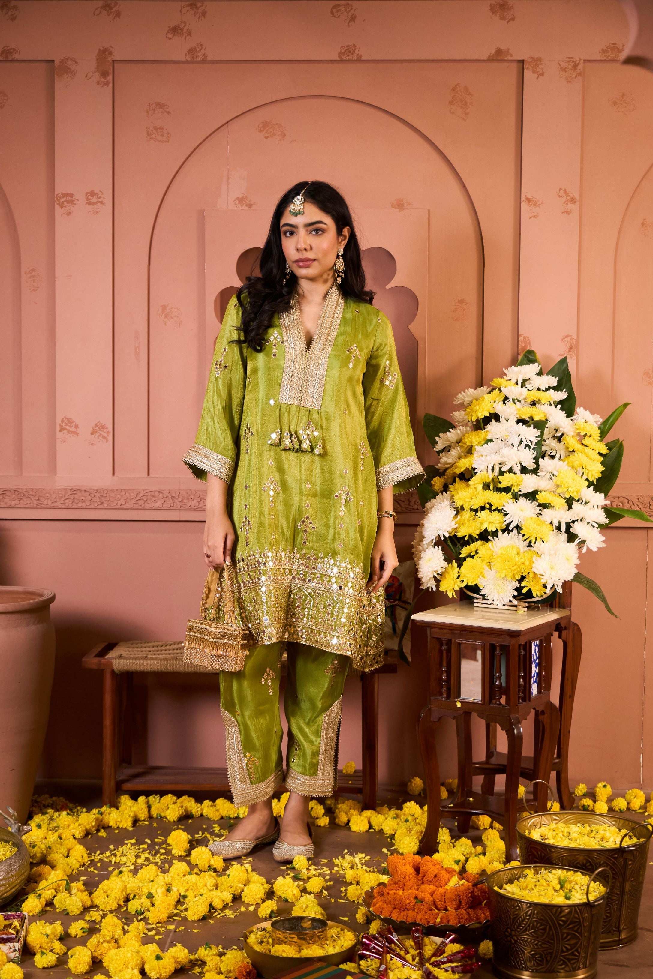 Mitaliwadhwa Aaina Adaa Tunic Set with Embroidered Pants - Green