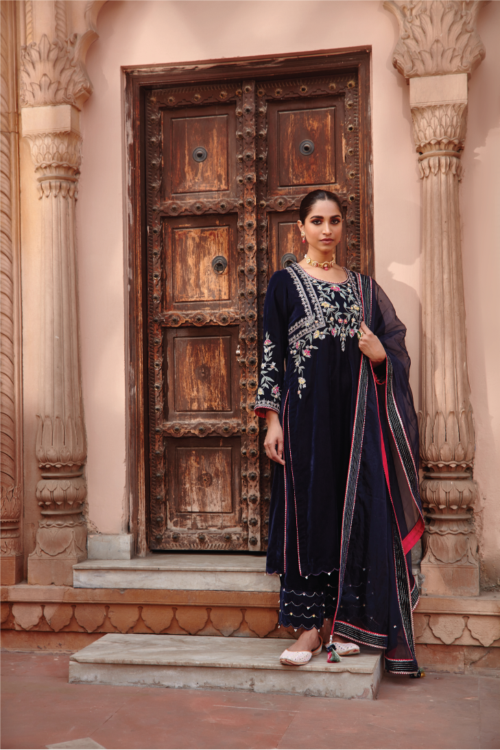 SABA Navy Blue Velvet Kurta Set with Organza Dupatta & Pearl Detail
