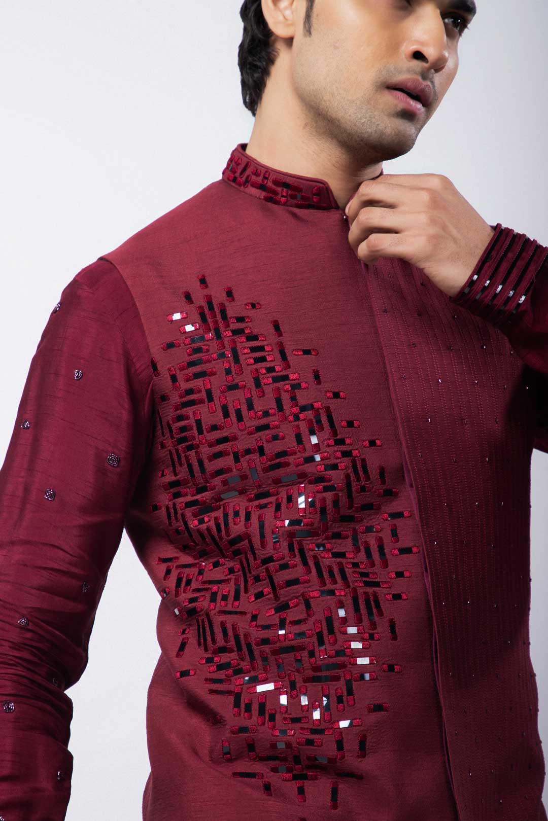 Lykos Nehru and Aias Kurta Set