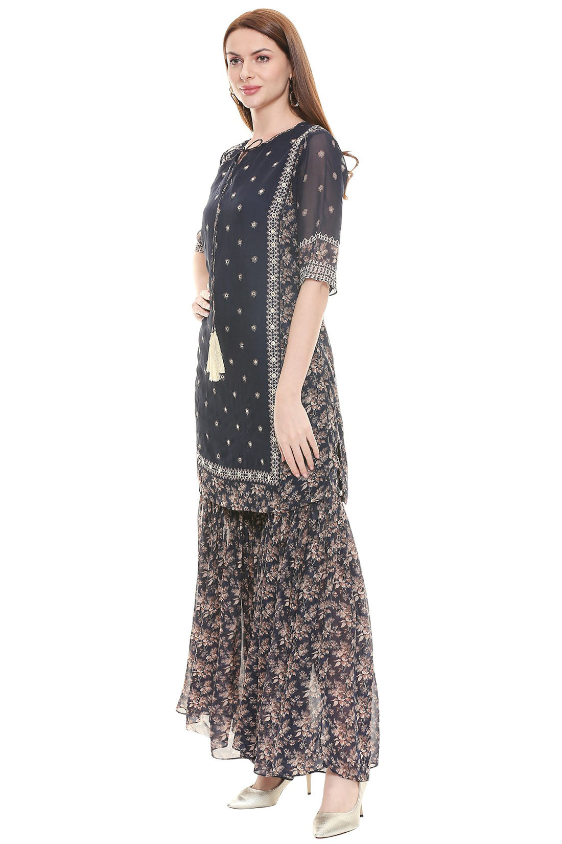 Image of Applique Printed Kurta With Sharara Pant