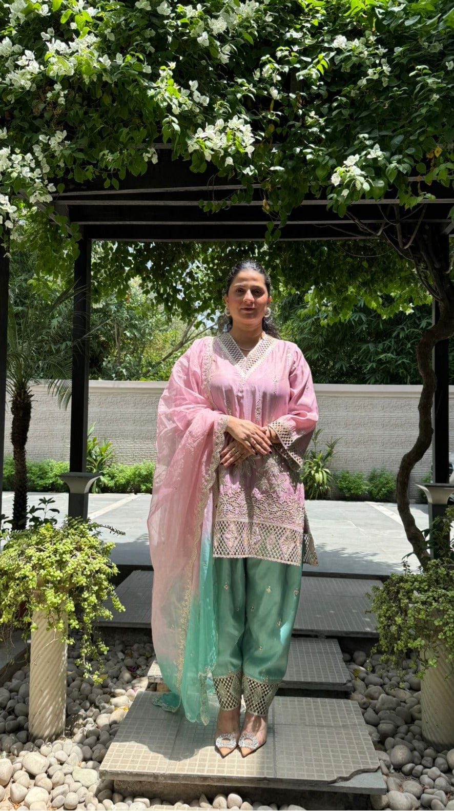 Tasuvure X MW Aaina Ada Farshi Set - Gulabi Phool Colourblock