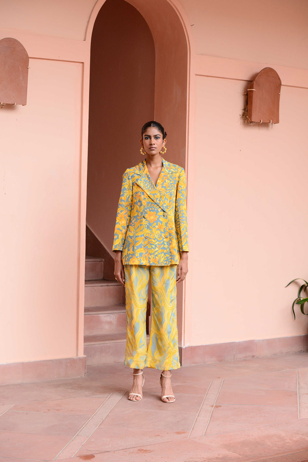 Pa Power Suit - Auraya Fashion - Rishi and Vibhuti - #tag1# - #tag2# - #tag3# - #tag3#