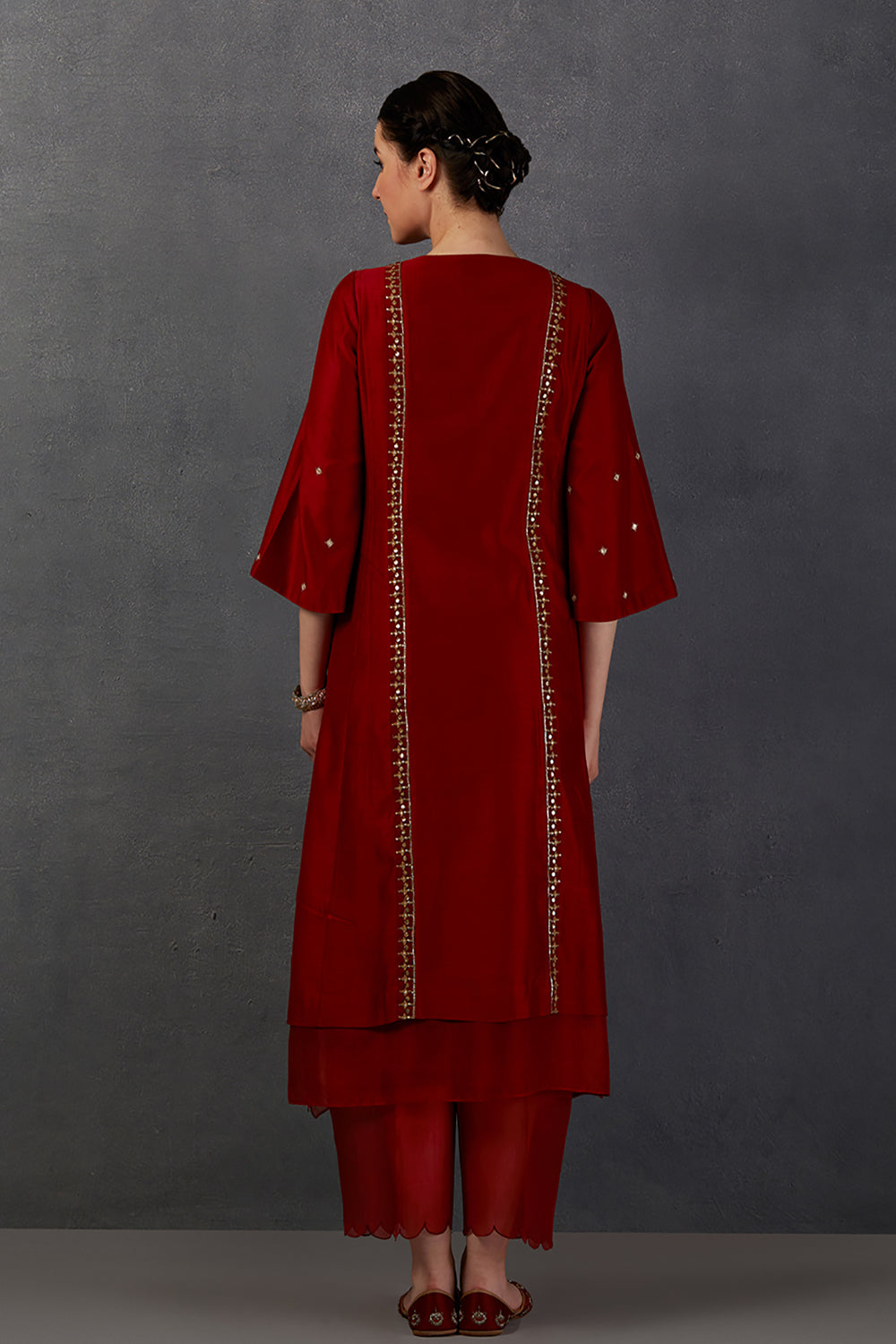 Red Embroidered Kurta Set (Ymn-13A) - Auraya Fashion -  - #tag1# - #tag2# - #tag3# - #tag3#