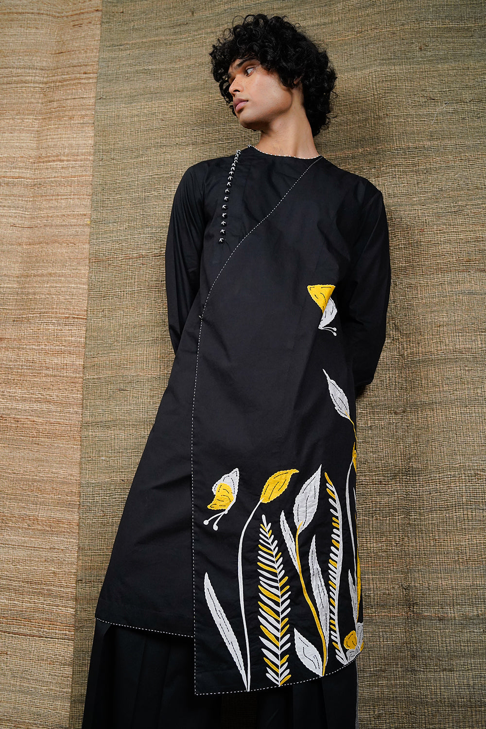 Overlay Black Kurta Paired With Straight Pants Embroidered - Auraya Fashion -  - #tag1# - #tag2# - #tag3# - #tag3#